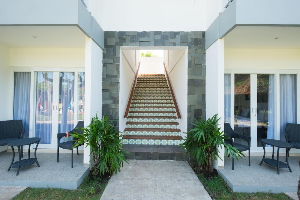 גילי אייר Royal Regantris Villa Karang מראה חיצוני תמונה